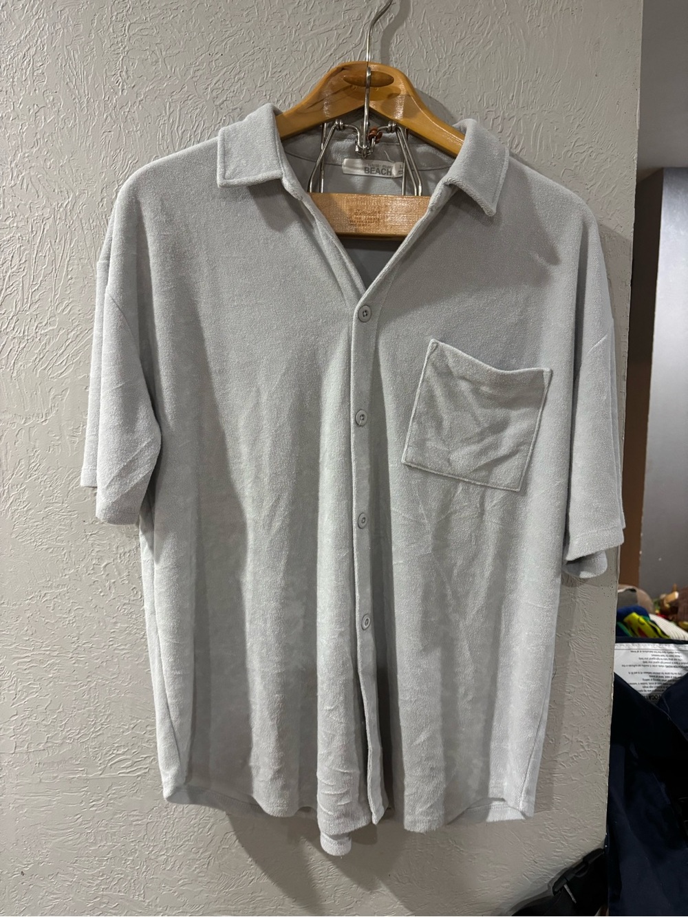 Free People Beach textured button up pocket short sleeve shirt men’s size L